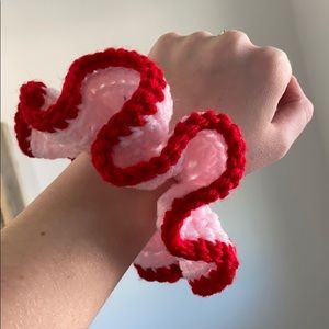 Cute Handmade Valentine’s Day Scrunchie!